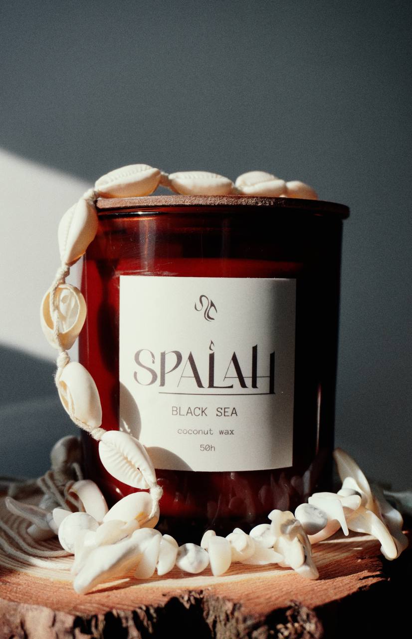 Black Sea candle decorated with seashells